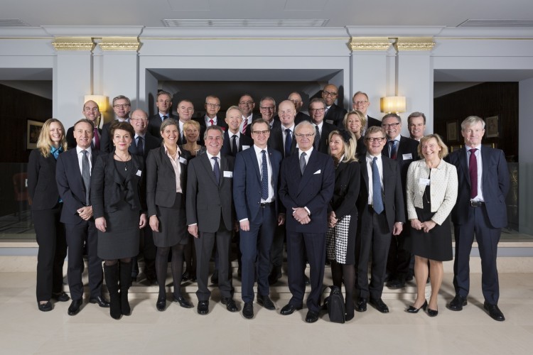 Icomera commits to France