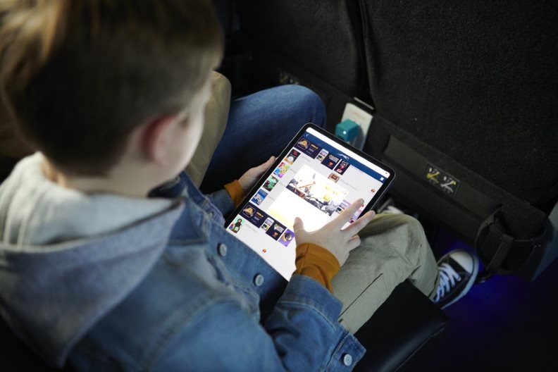 Icomera and Greyhound Partner to Keep Travelers on a Connected Journey