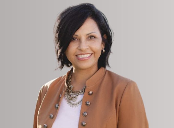 Jackie Morales headshot image