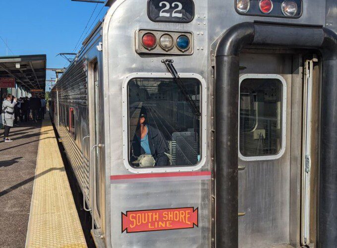 A South Side Line train